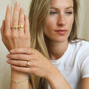 Mother of pearl bracelet